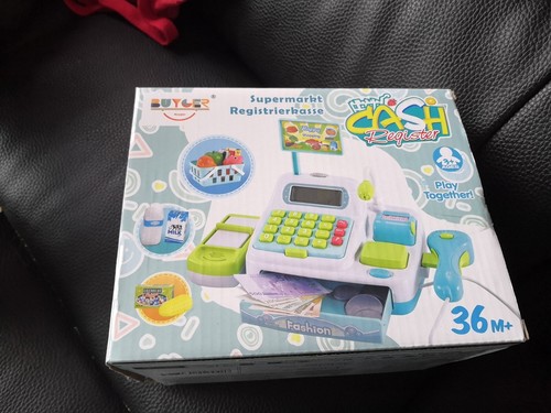 Kids buyger till cash register - buyger,